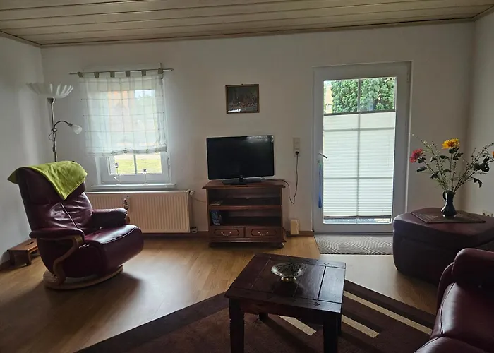 Ferienhaeuschen In Der Naehe Der Kirche