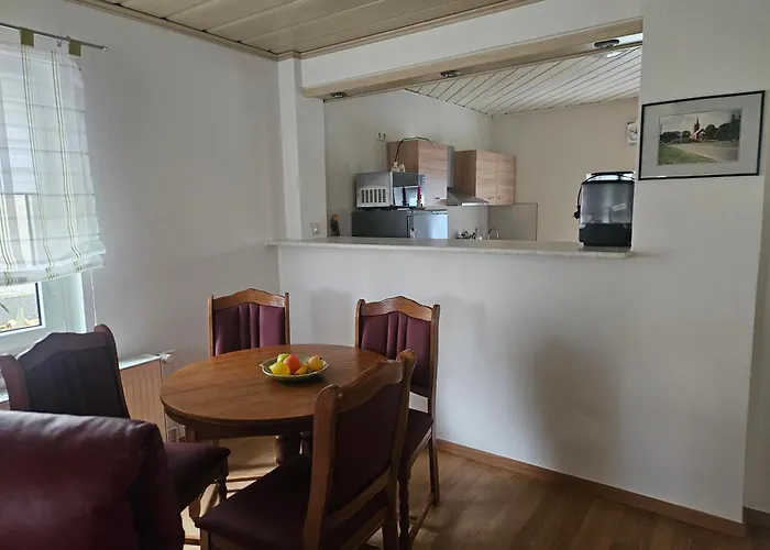 Ferienhaeuschen In Der Naehe Der Kirche *