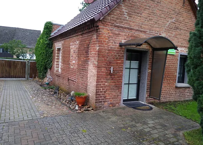 Ferienhaeuschen In Der Naehe Der Kirche * Rheinsberg